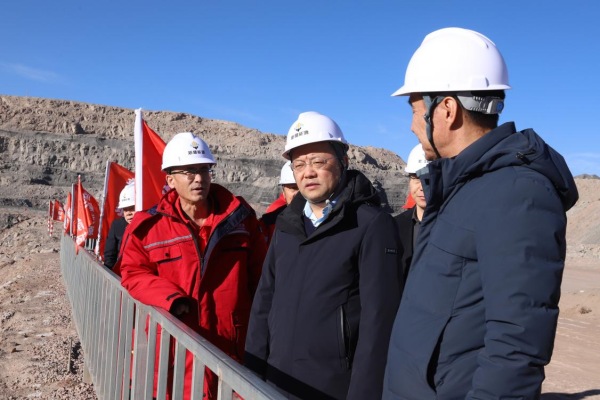 [图文]集团公司党委委员、副总司理王江峰前往和田矿业公司开展调研指导-狮子会游戏新闻