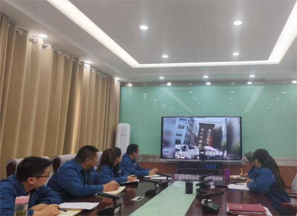 [图文]多彩主题党日运动 凝聚勇猛前行实力-狮子会游戏新闻