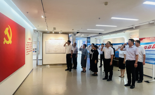 [图文]追寻红色足迹 罗致奋进实力——项管公司党支部开展8月主题党日运动-狮子会游戏